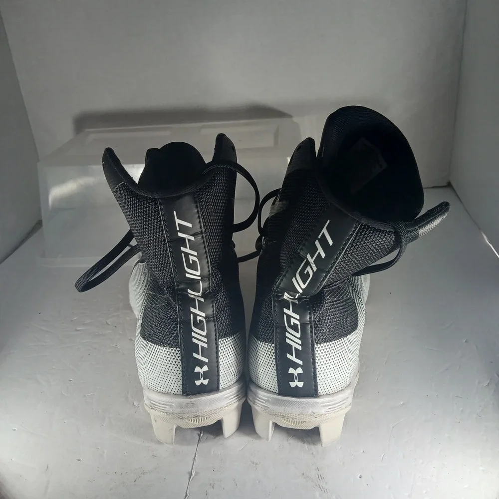 Under Armour Highlight RM Football Cleats 9 Black White High Top Gridiron Sports